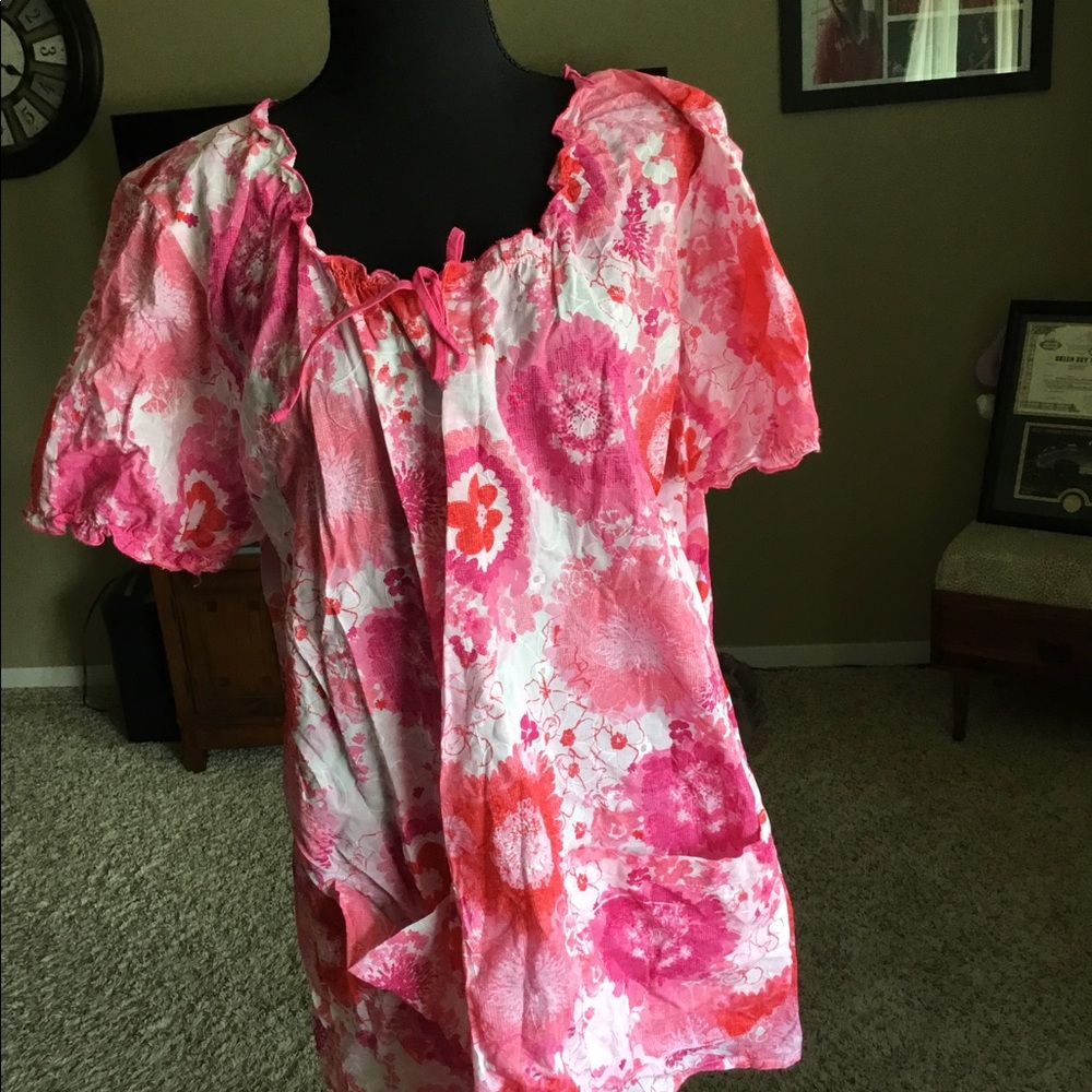 Peaches 2XL Scrub Top
